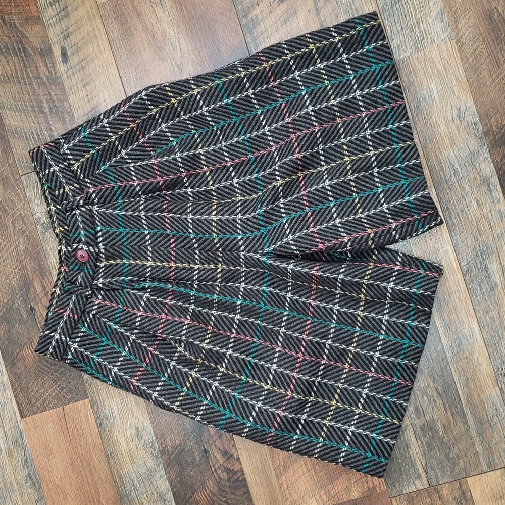Vintage Harris/Wallace Dark Gray & Multicolor Plaid Wool Blend Bermuda Shorts, 6